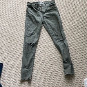 Green skinny jeans